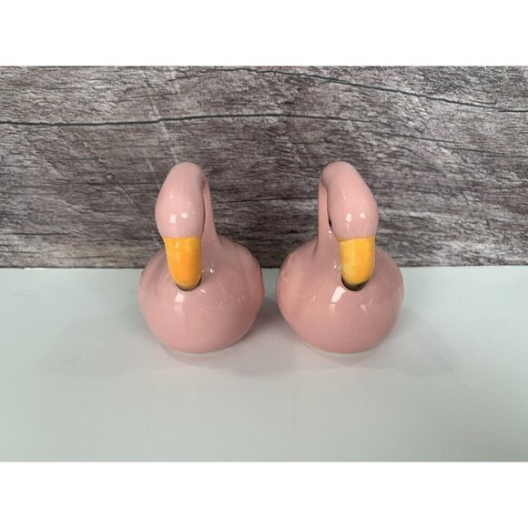 pink flamingo salt and pepper shakers - Picture 3 of 10
